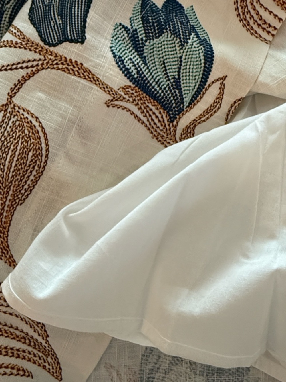 Cream Floral Maxi Dress with Puff Sleeves and Contrast Tie - Picture 9 of 10